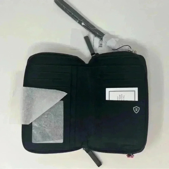 Vera Bradley Mickey's Whimsical Balloons RFID All In One‎ Crossbody - Picture 4 of 10